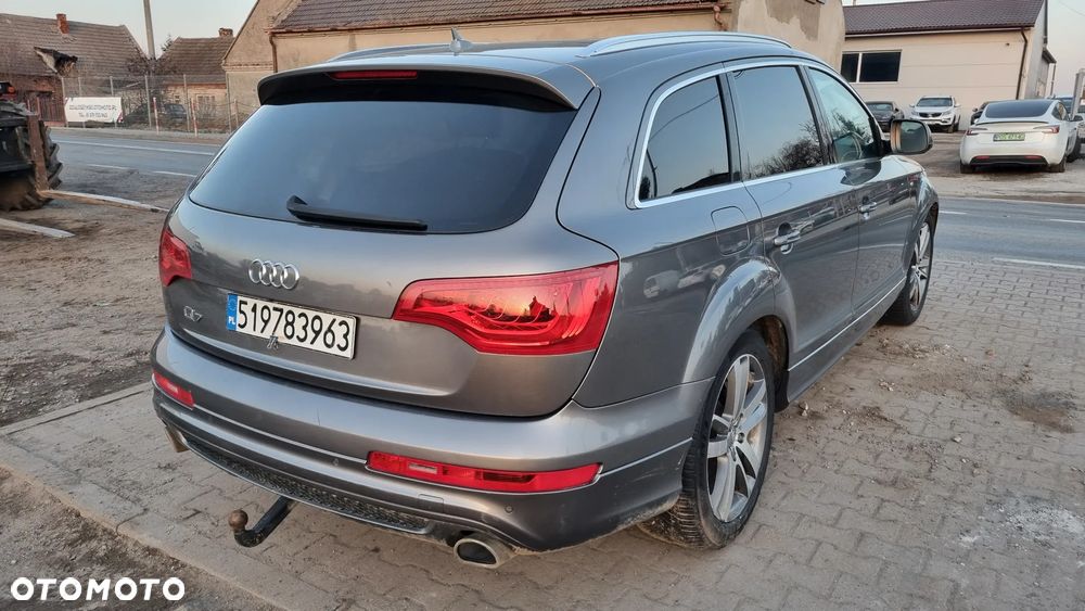 Audi Q7 - 15