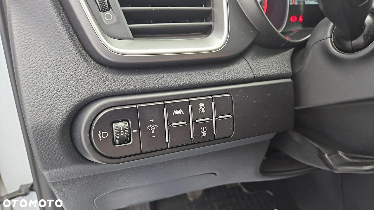 Kia Ceed 1.5 T-GDI M - 17