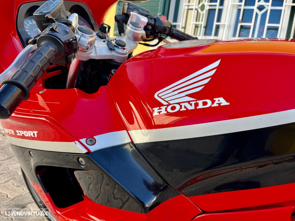 Honda CBR 1000 F - 12