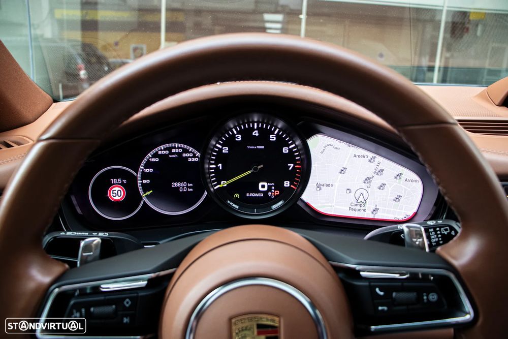 Porsche Panamera Sport Turismo 4S E-Hybrid - 18
