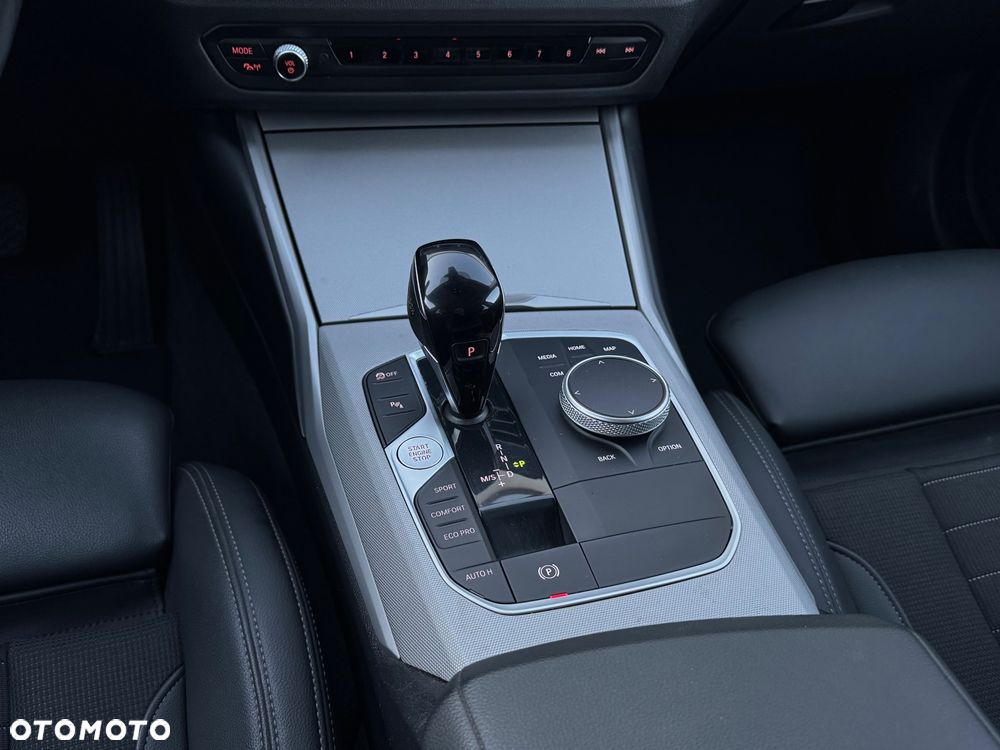 BMW Seria 3 320d xDrive MHEV Advantage - 17