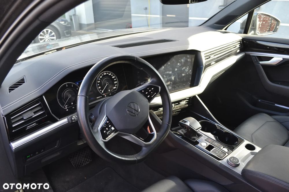 Volkswagen Touareg 3.0 V6 TFSI Plug-In Hybrid 4Mot Atmosphere - 10