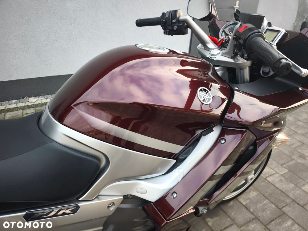 Yamaha FJR - 12