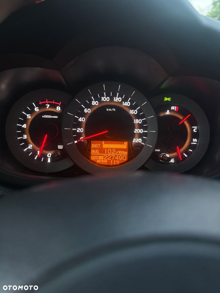 Toyota RAV4 2.0 VVT-i Sol - 11