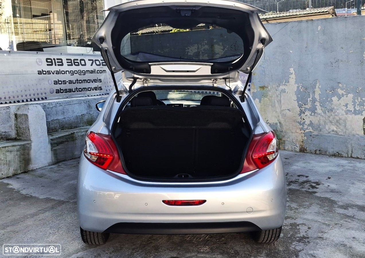 Peugeot 208 1.6 e-HDi Allure 2-Tronic - 27