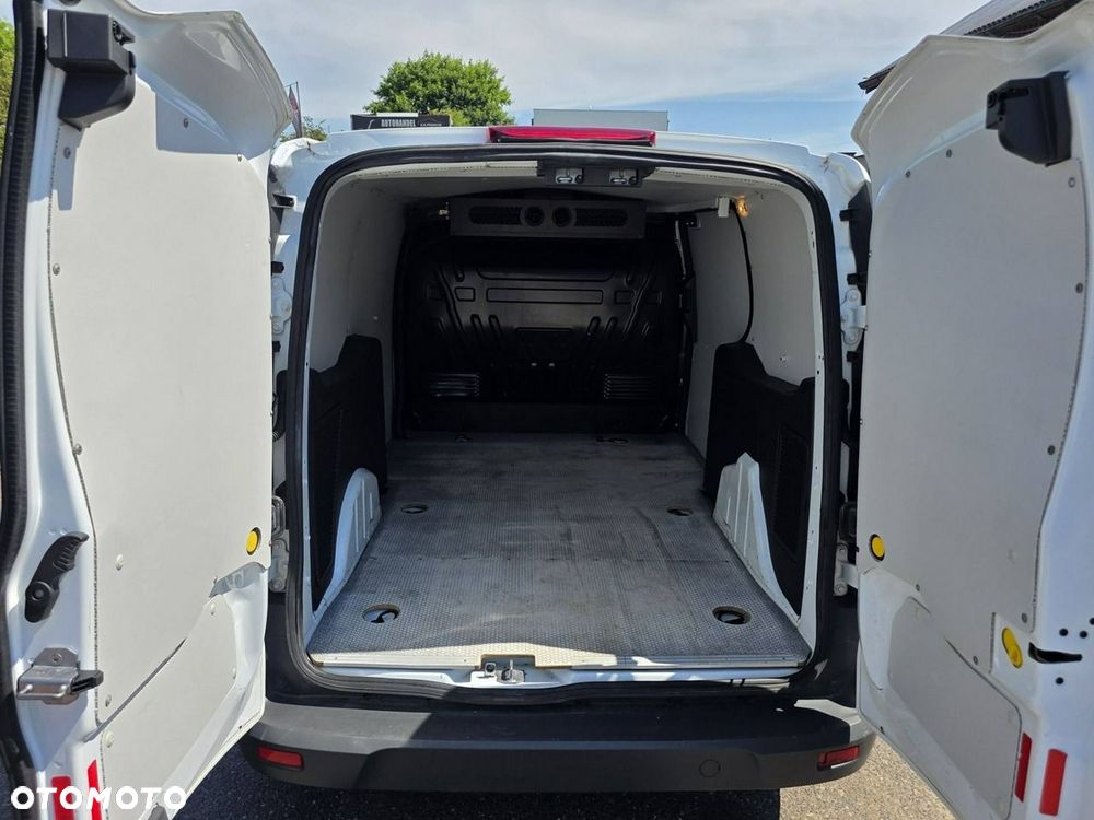 Ford Transit Connect - 20