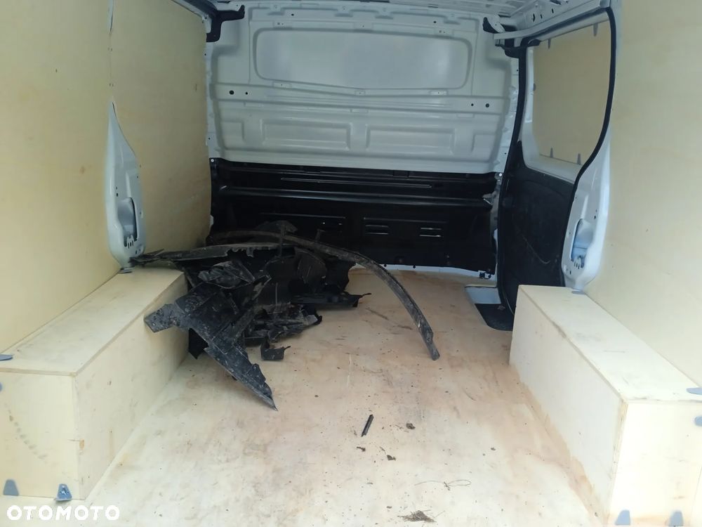 Renault Trafic - 17