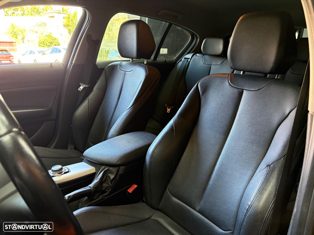 BMW 116 d Line Sport - 33