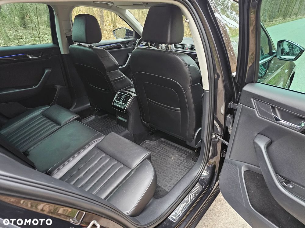 Skoda Superb 2.0 TDI SCR 4x4 L&K DSG - 8