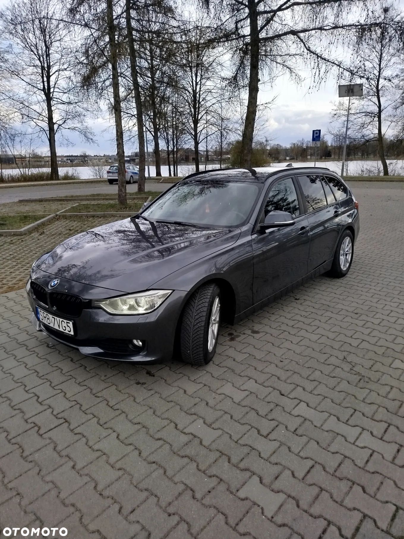 BMW Seria 3 318d Touring - 1