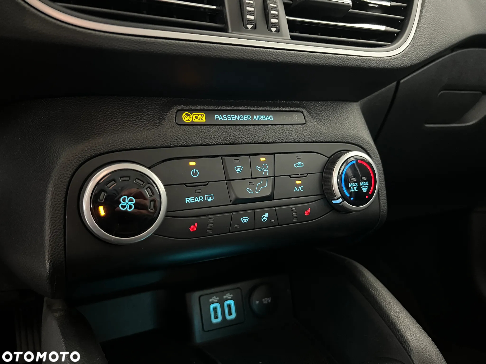 Ford Focus 2.0 EcoBlue Titanium - 29