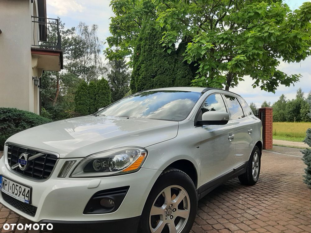 Volvo XC 60 - 4
