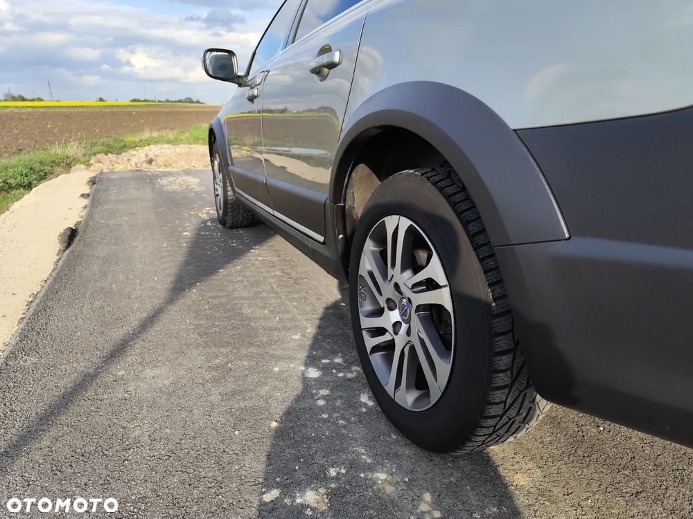 Volvo XC 70 D5 AWD Summum - 9