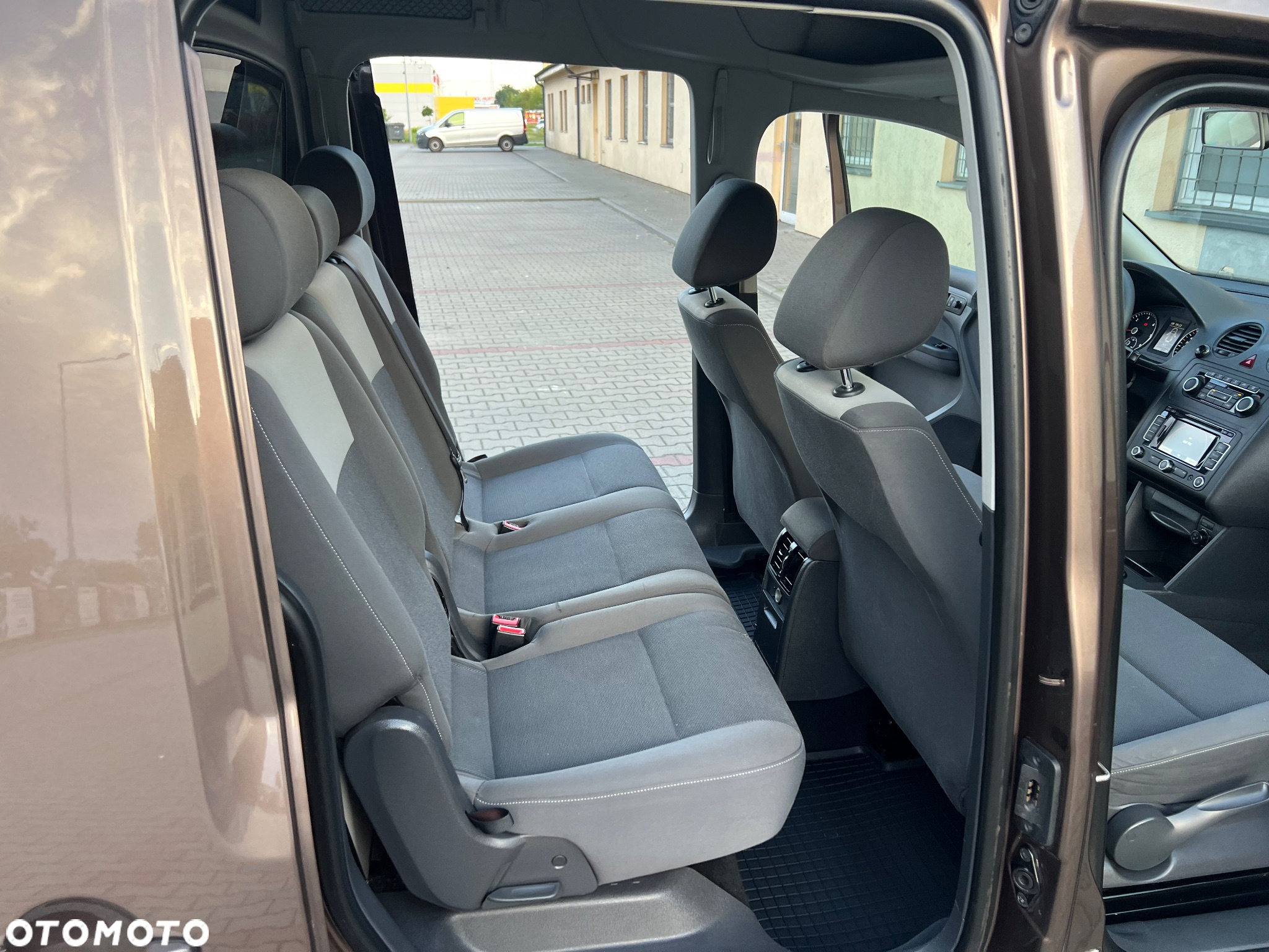 Volkswagen Caddy Maxi 2.0 TDI Comfortline - 26