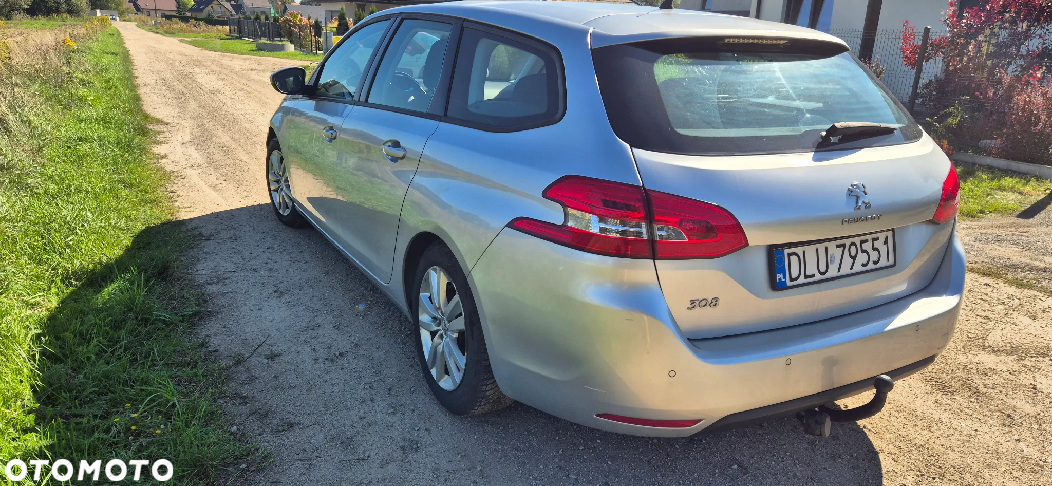 Peugeot 308 SW 1.2 PureTech Allure S&S - 4