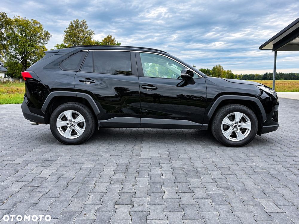 Toyota RAV4 - 11