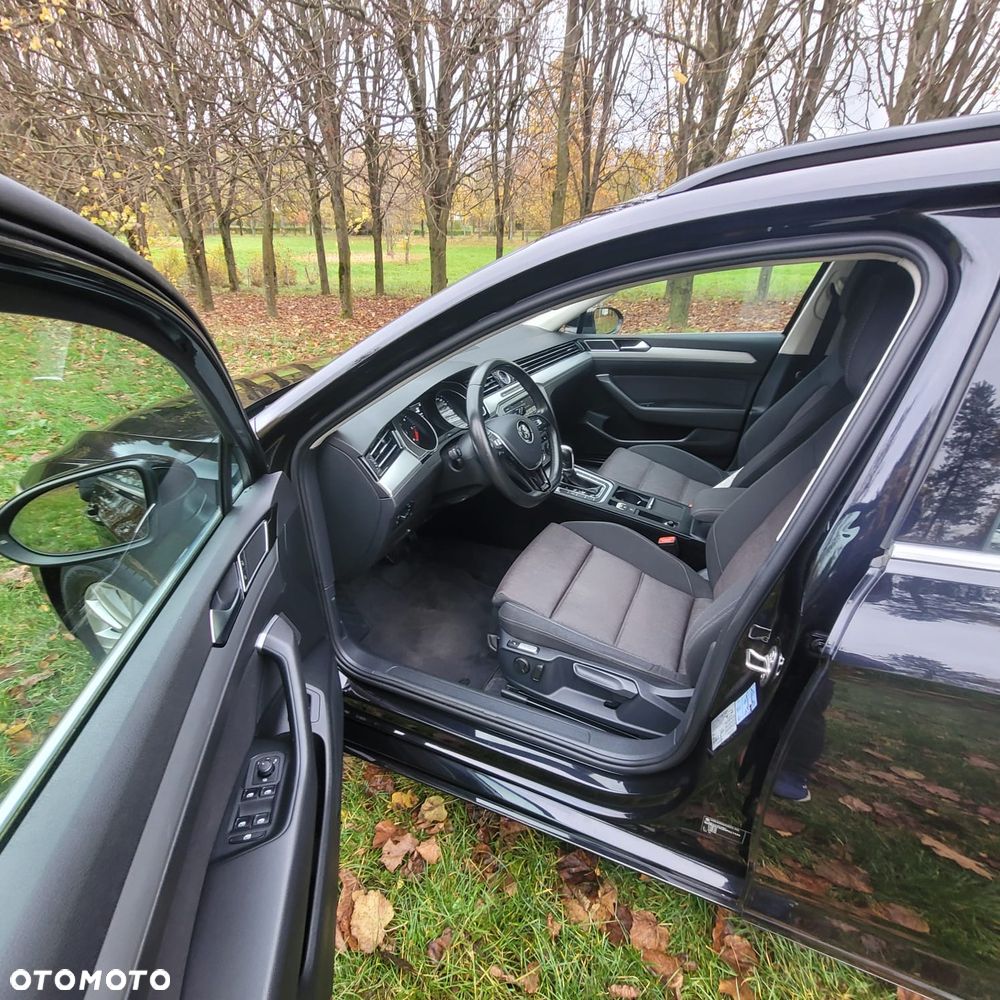Volkswagen Passat - 23