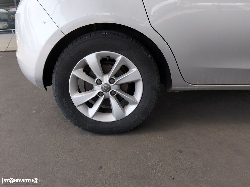 Opel Corsa 1.4 Edition FlexFuel - 17
