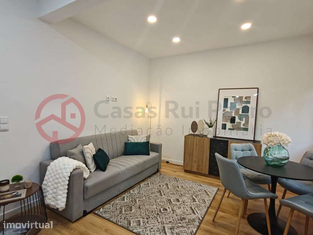 Apartamento T2 totalmente remodelado em Benfica, Lisboa - Grande imagem: 5/19