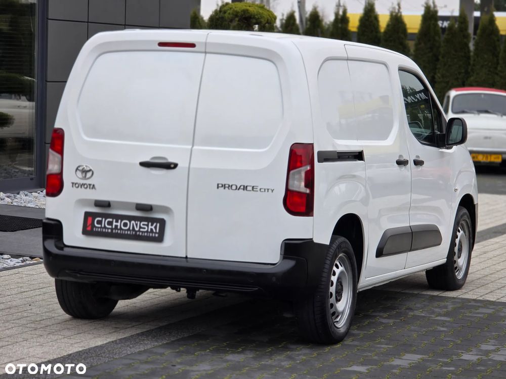 Toyota Proace City 2.0t 1.5 D-4d 100KM  3 OSOBOWA Furgon Blaszak BEZWYPADKOWA z Polskiego Salonu I Pierwszy i Jedyny Właściciel I Pełna Faktura Vat 23% - 10