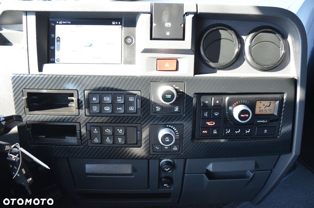Renault T 520 HIGH 2021r. KLIMA P. XENON LED ALUSY ACC NAVI DE 7721 - 31