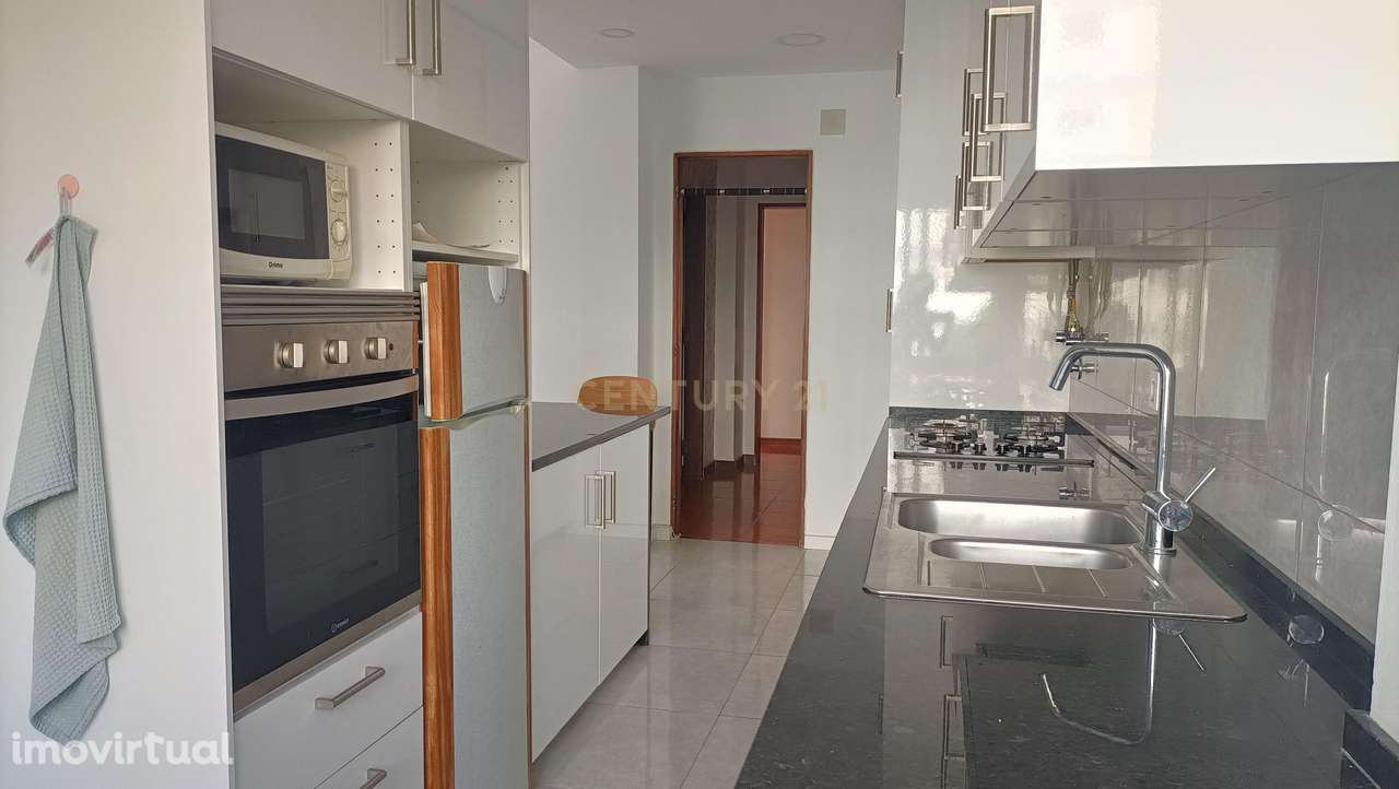 Apartamento em Oeiras, Perto da Praia - Grande imagem: 4/16