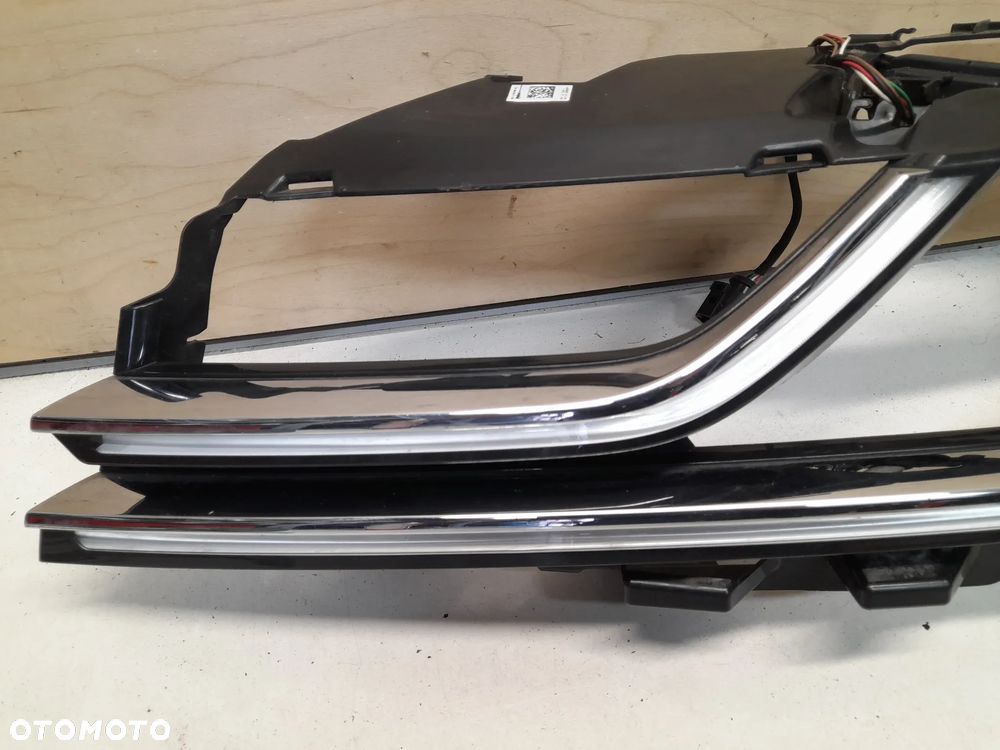 VW ARTEON RAMKA OBUDOWA LED LEWA LAMPY PRZÓD - 2