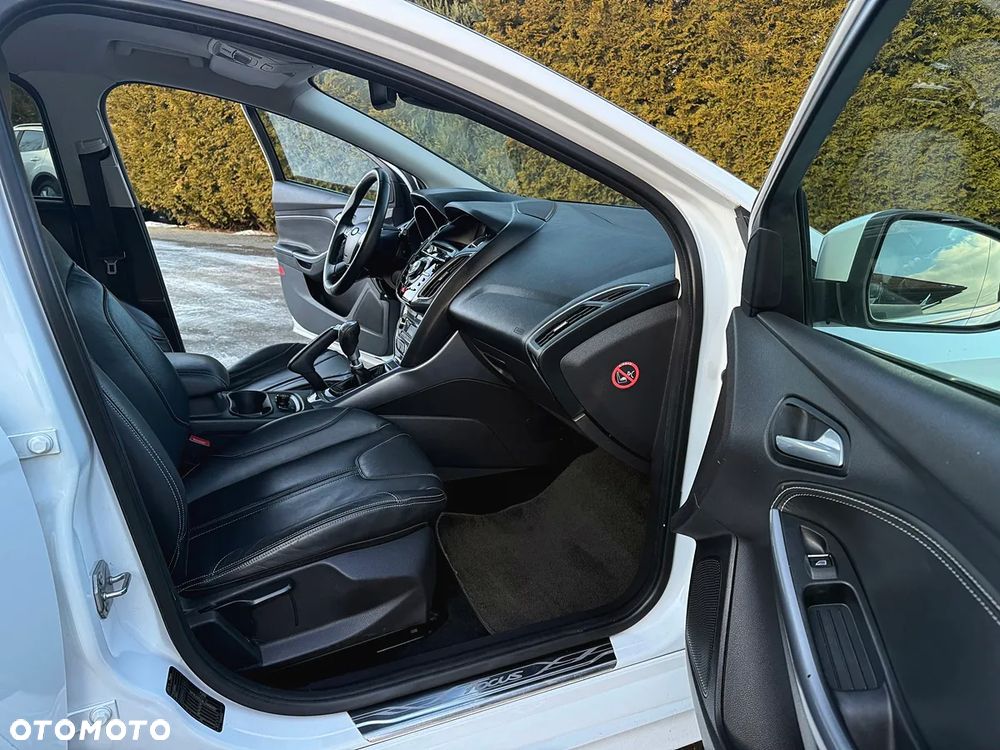 Ford Focus 1.6 EcoBoost Start-Stopp-System Titanium - 19
