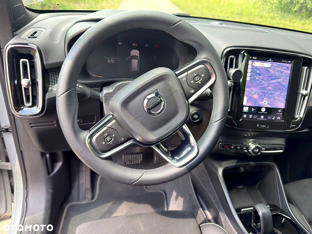 Volvo XC 40 B3 Plus Dark - 7