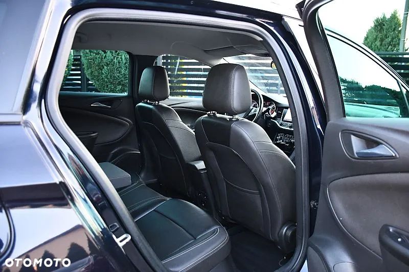 Opel Astra 1.4 Turbo Start/Stop Sports Tourer Innovation - 18