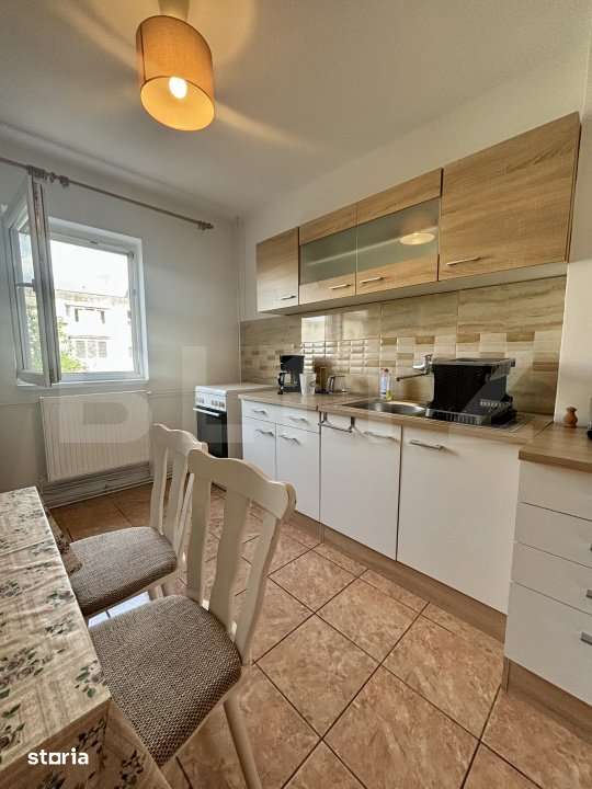 Apartament de vanzare, total decomandat, cu 4 camere, 79 mp, zona Giro — fotografia 1