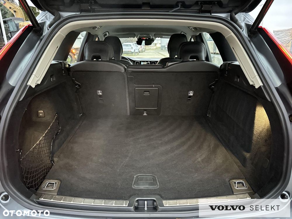 Volvo XC 60 - 30