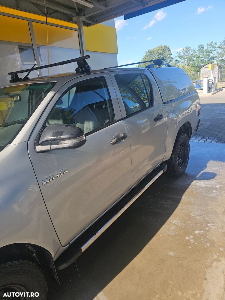 Toyota Hilux 4x4 Double Cab M/T Style - 7