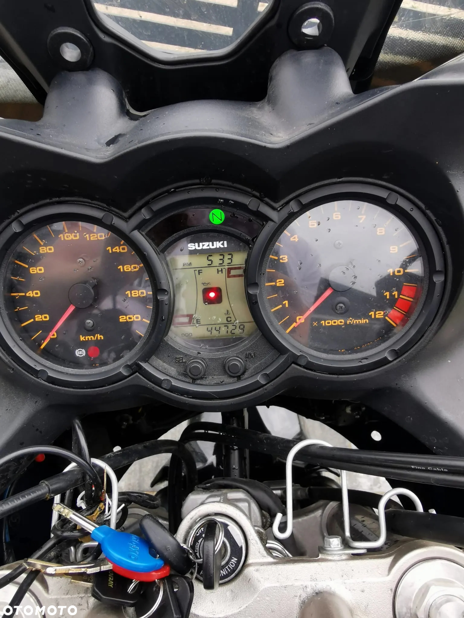 Suzuki V-STROM - 4