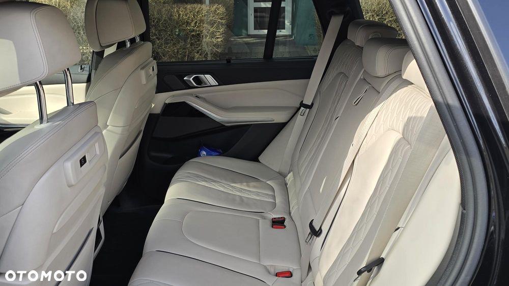 BMW X5 xDrive40i - 13