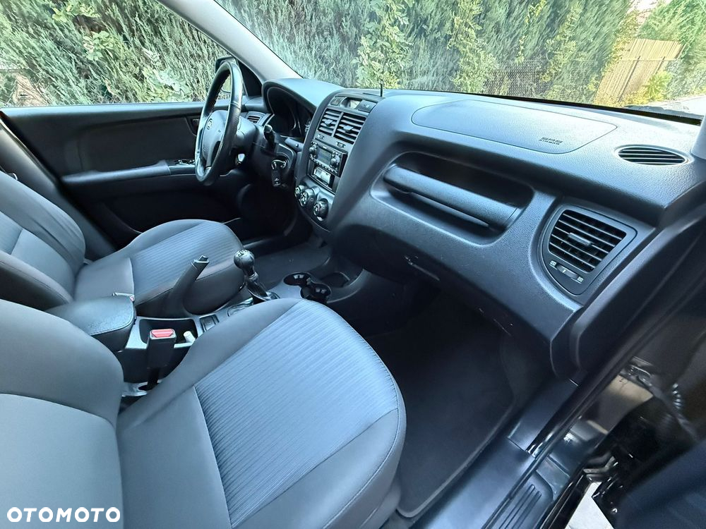 Kia Sportage 2.0 2WD Cup - 22