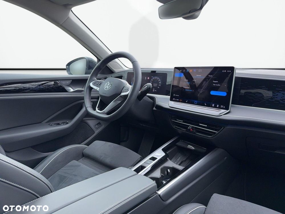 Volkswagen Passat Variant 2.0 TDI EVO Elegance DSG - 16