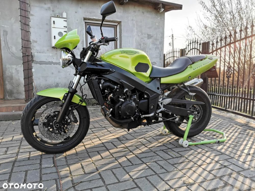 Triumph Speed Four - 2