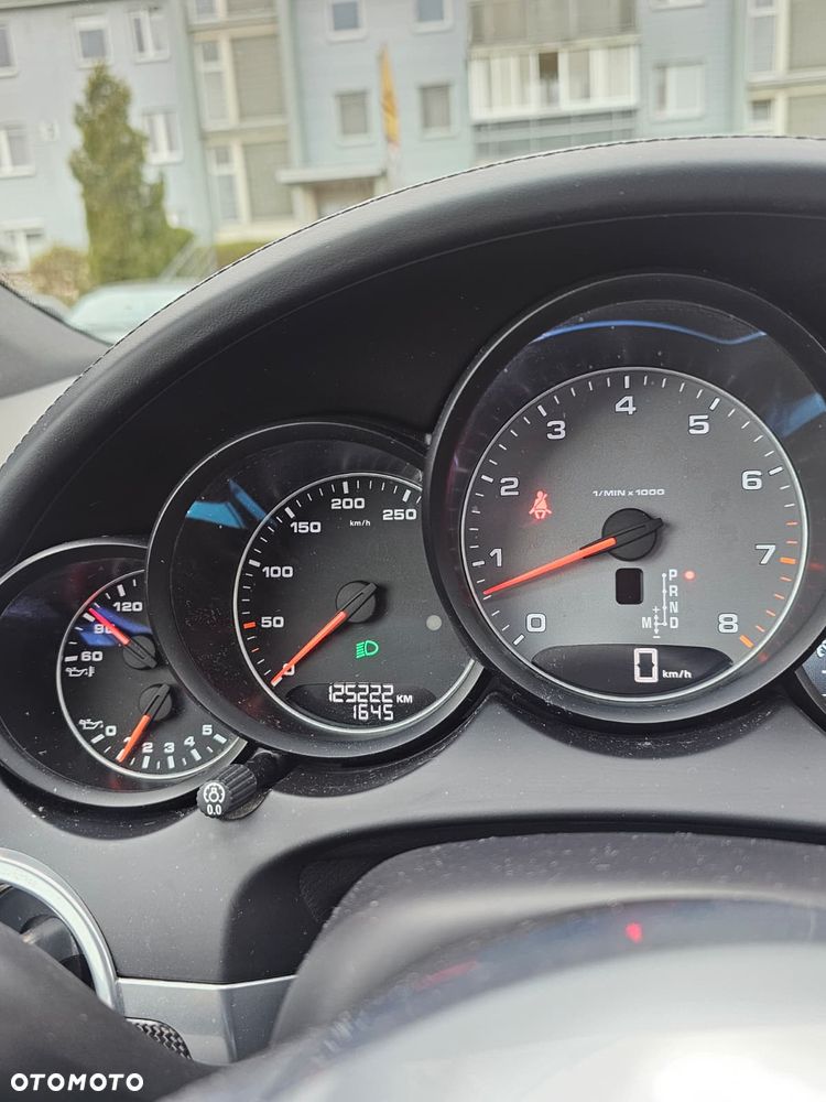Porsche Cayenne S - 14