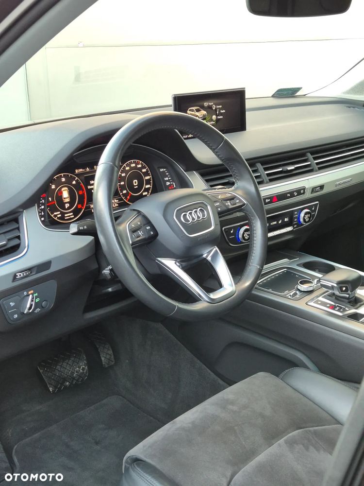 Audi Q7 - 31