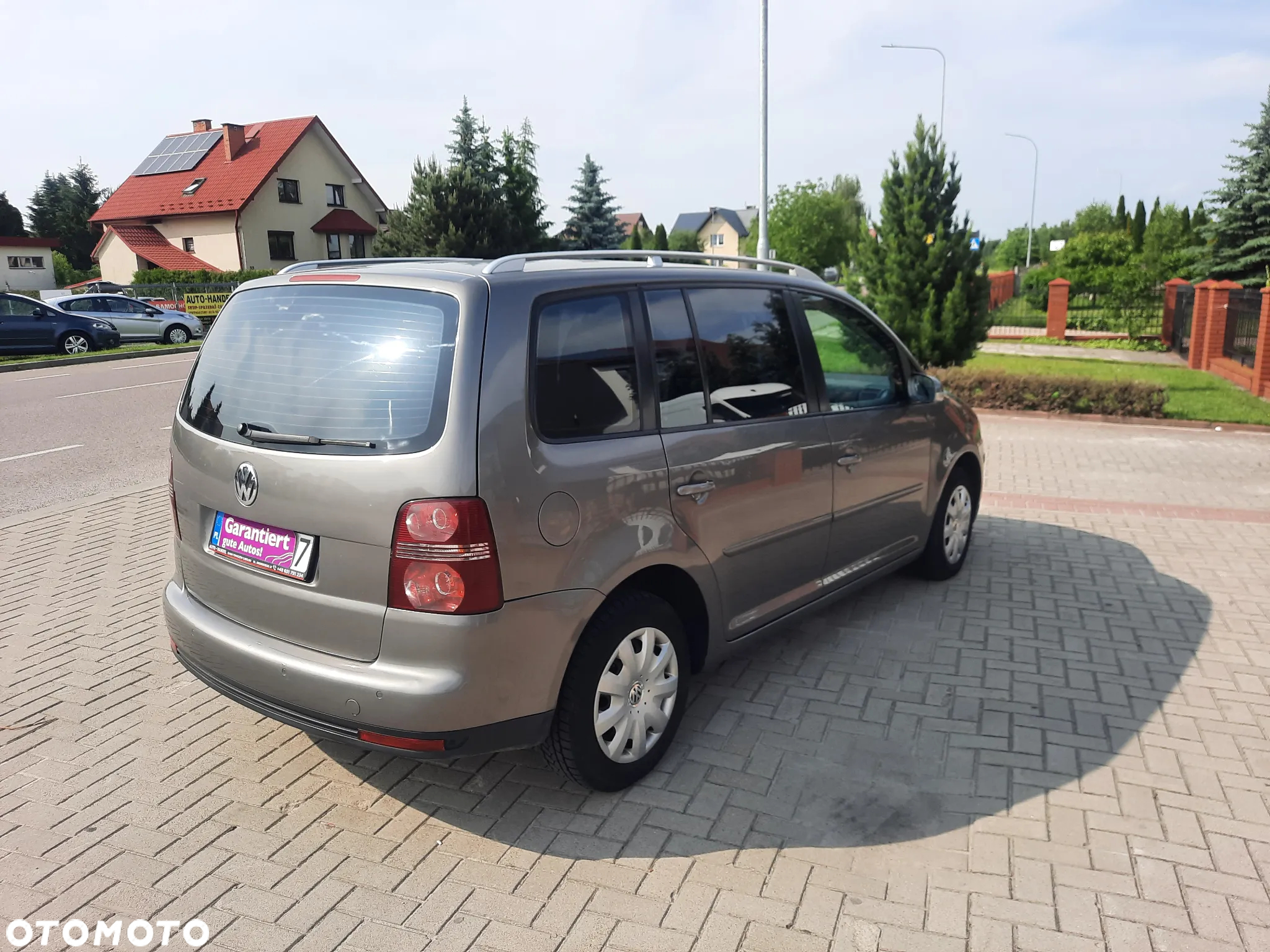 Volkswagen Touran 1.9 TDI Conceptline - 9