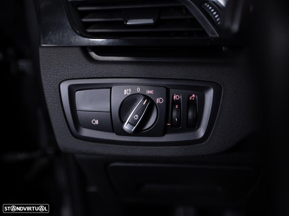 BMW X1 16 d sDrive - 16
