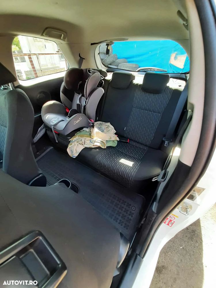 Toyota Yaris 1.4 D-4D - 10