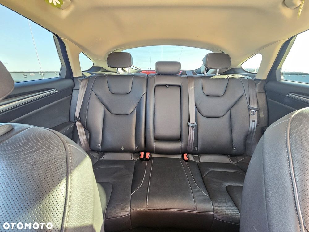 Ford Mondeo 2.0 TDCi Bi-Turbo Titanium PowerShift - 10