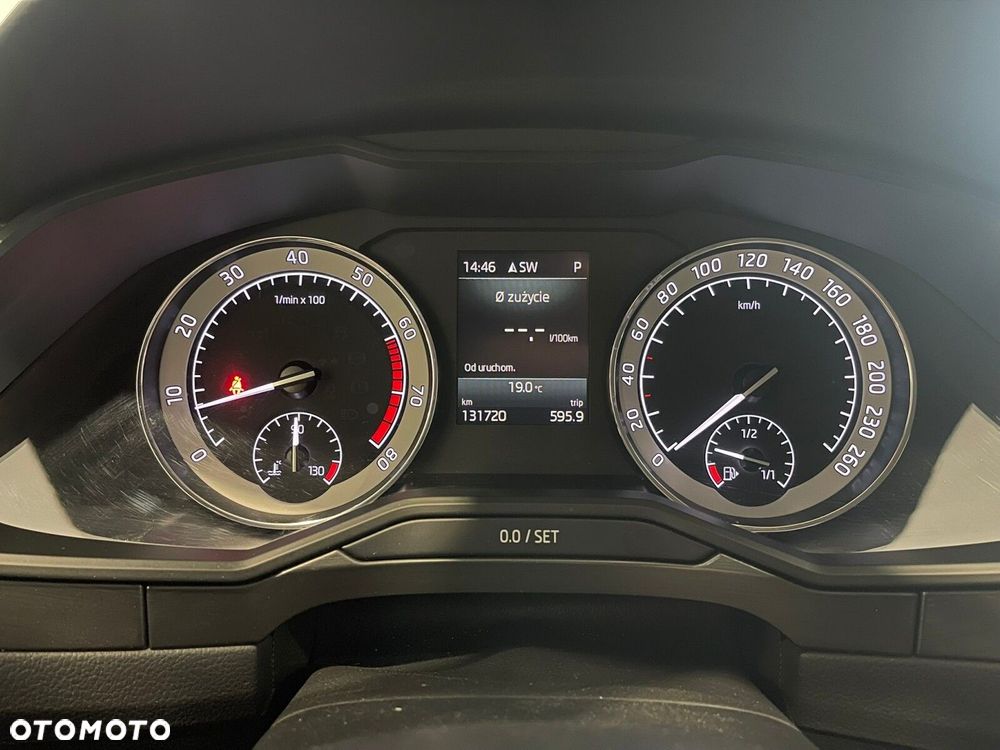Skoda Superb 1.5 TSI ACT Style DSG - 23