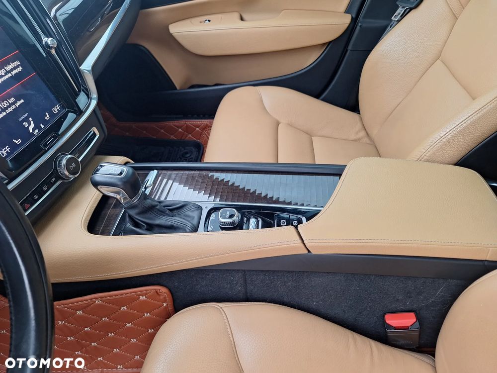 Volvo S90 T6 AWD Momentum - 21