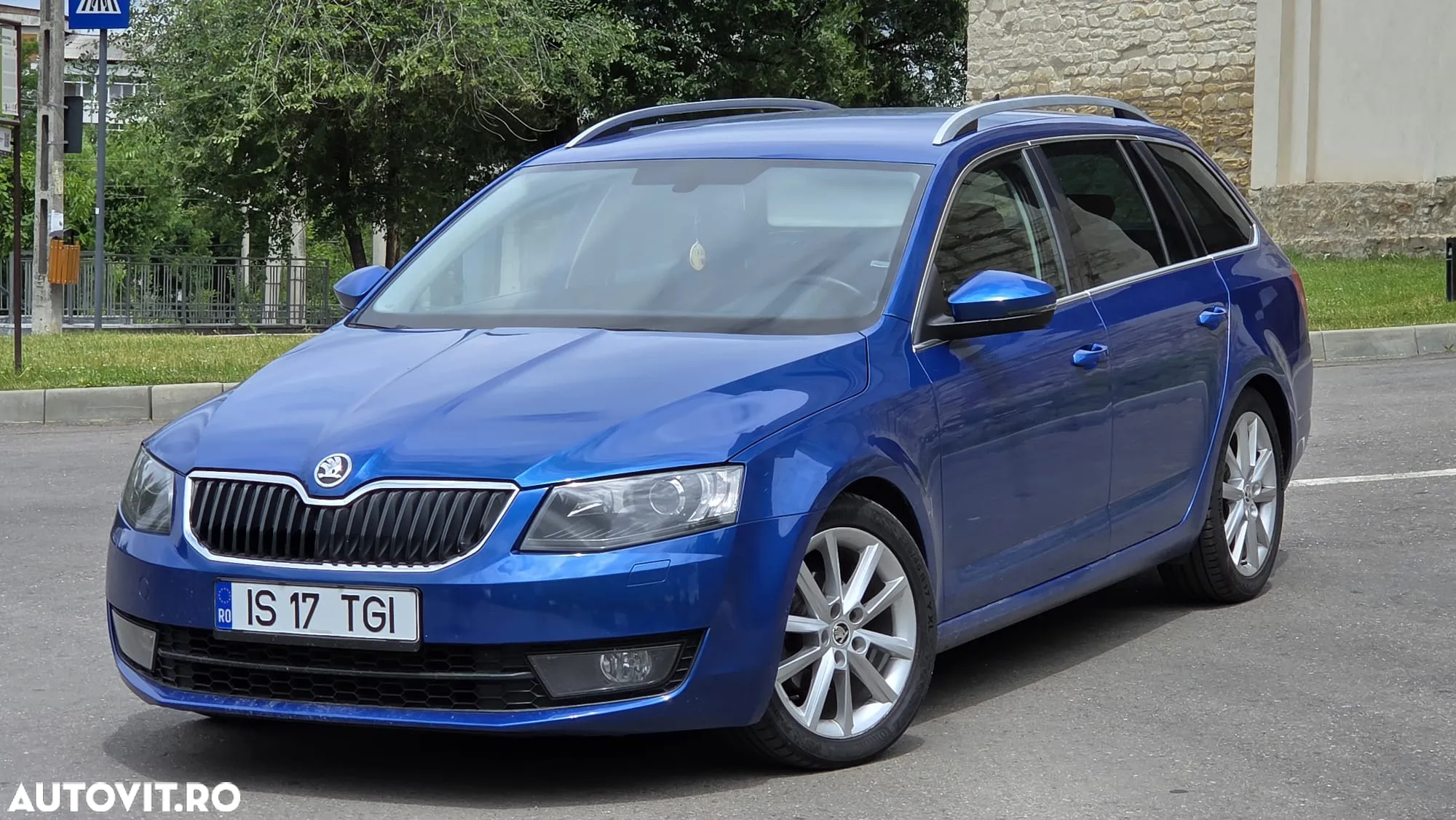 Skoda Octavia Combi Diesel 1.6 TDI DSG Style - 8