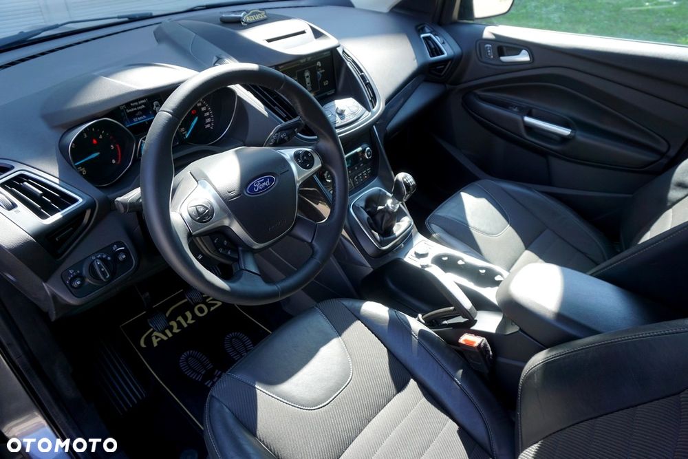 Ford Kuga 2.0 TDCi 4x4 Business Edition - 25