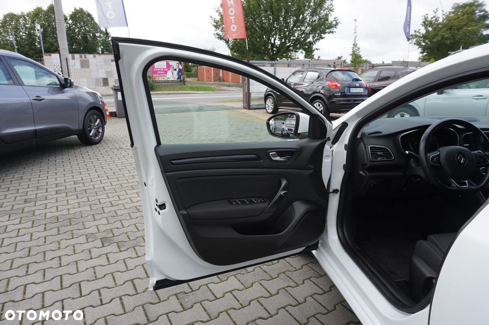 Renault Megane ENERGY TCe 100 LIMITED - 18