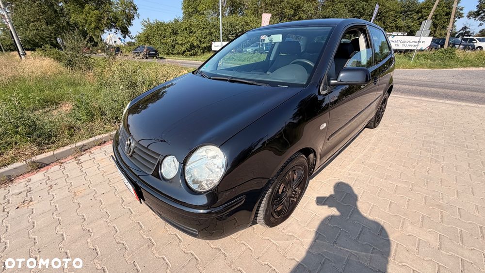 Volkswagen Polo 1.4 16V Trendline - 12